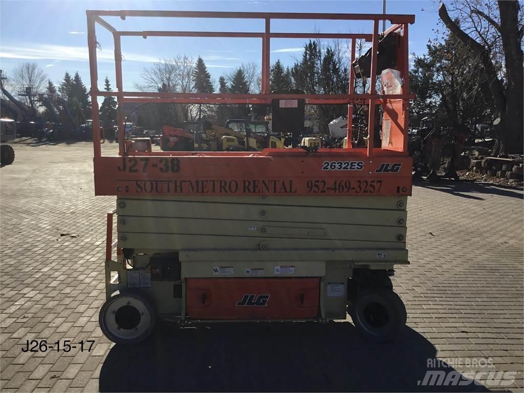 JLG 2632ES 가위형 리프트