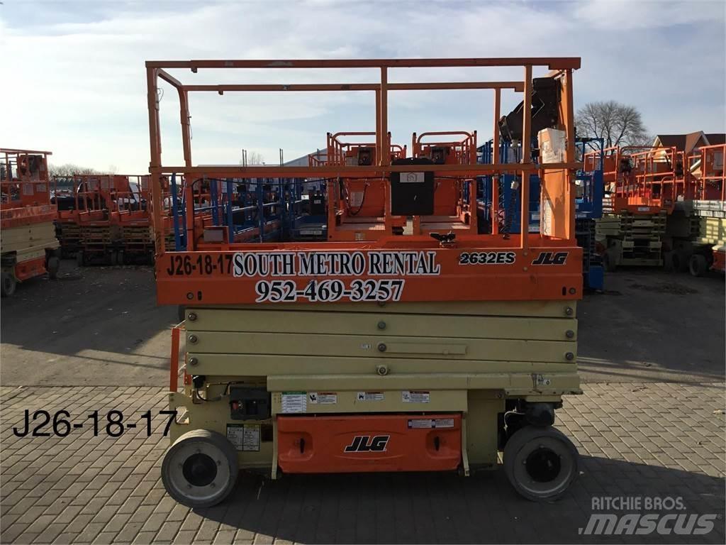 JLG 2632ES 가위형 리프트