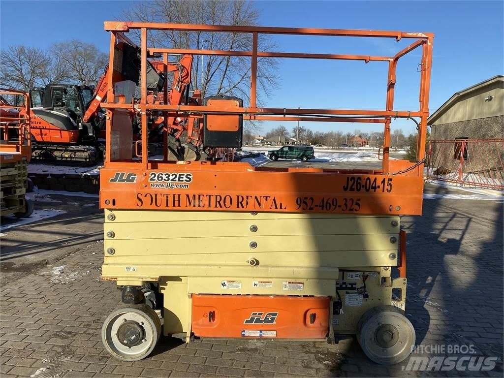 JLG 2632ES 가위형 리프트