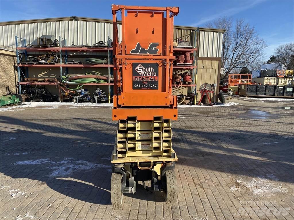 JLG 2632ES 가위형 리프트