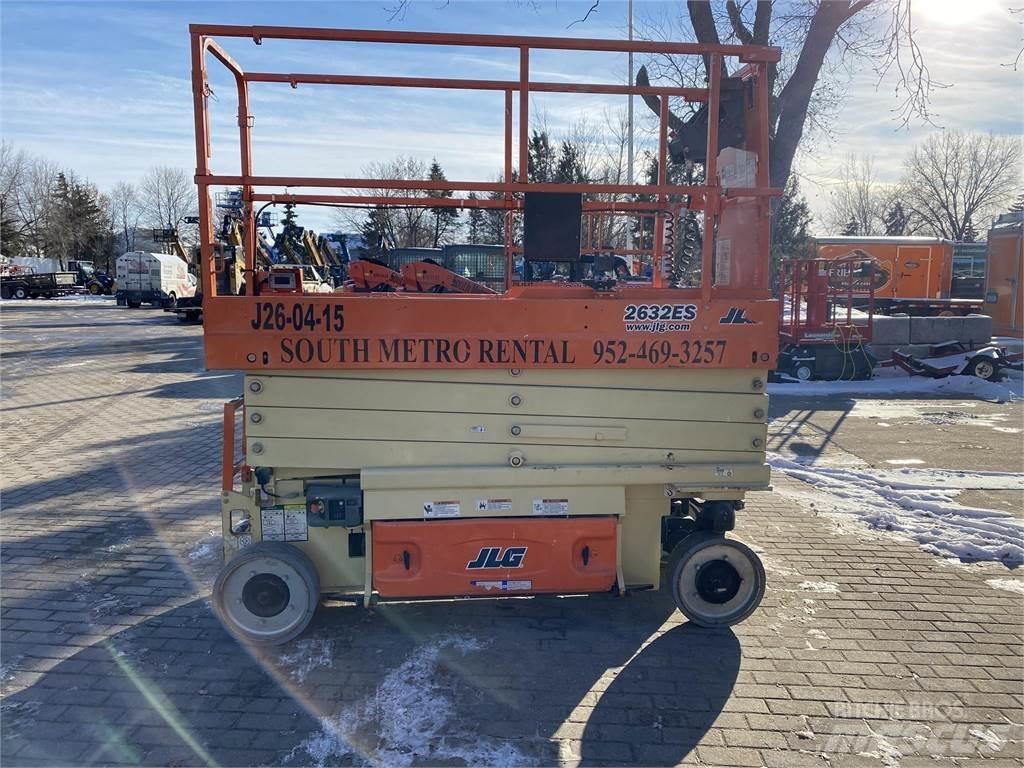JLG 2632ES 가위형 리프트