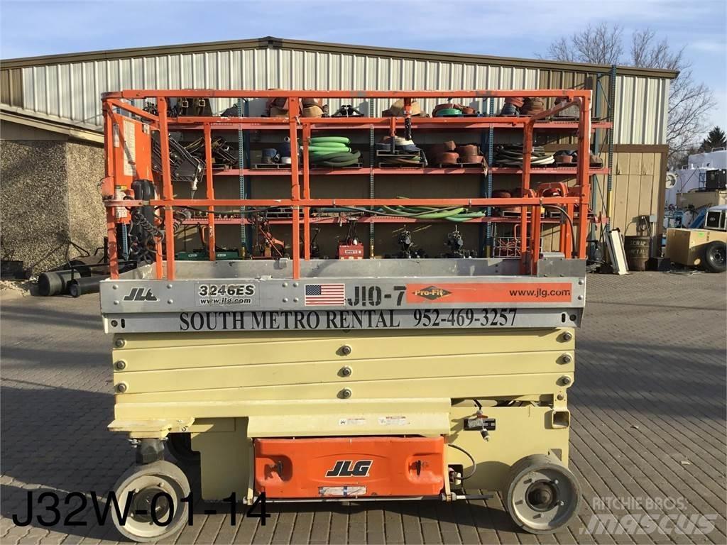 JLG 3246ES 가위형 리프트