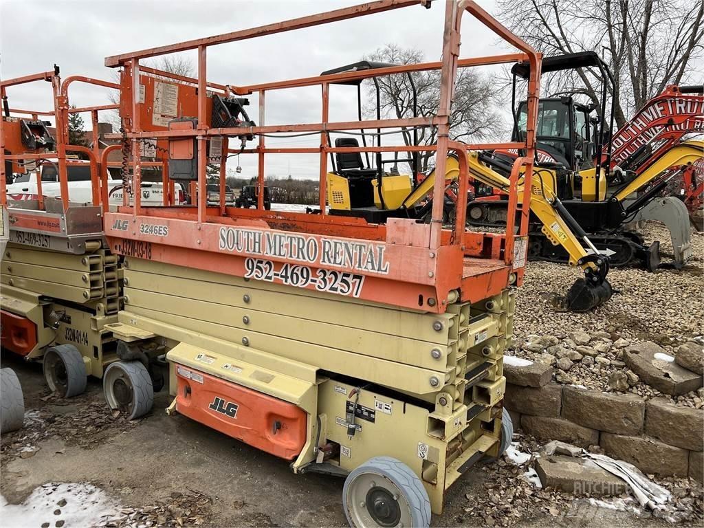 JLG 3246ES 가위형 리프트