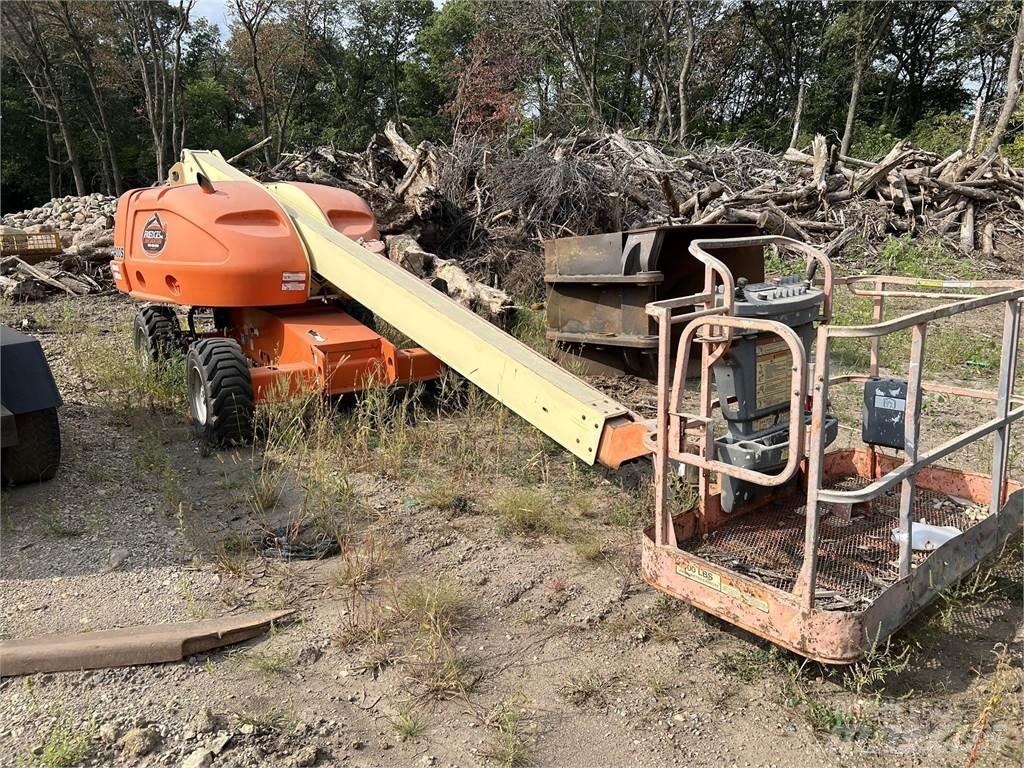 JLG 400S 견인식 전동이동 리프트