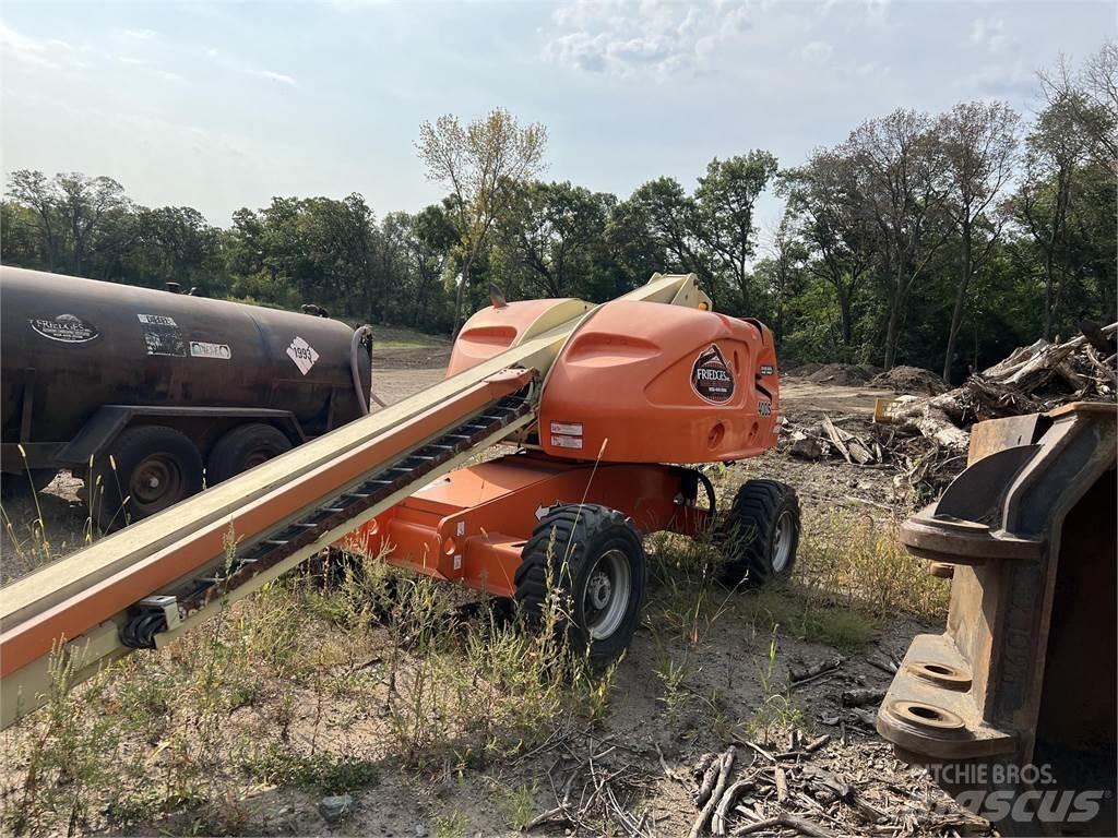 JLG 400S 견인식 전동이동 리프트