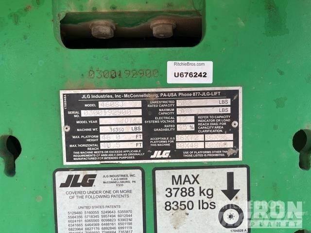 JLG 460SJ 견인식 전동이동 리프트