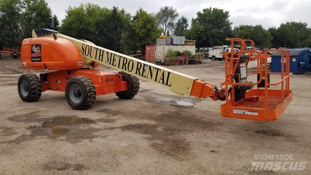 JLG 600S 견인식 전동이동 리프트