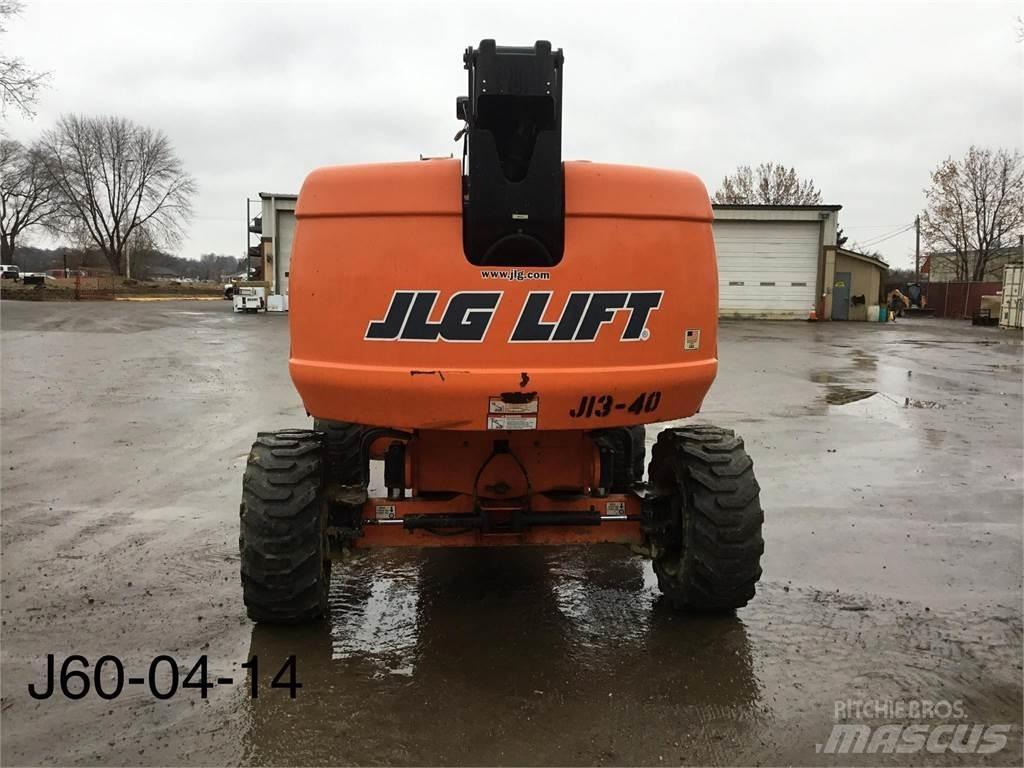 JLG 600S 견인식 전동이동 리프트