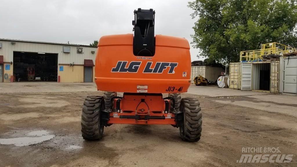JLG 600S 견인식 전동이동 리프트