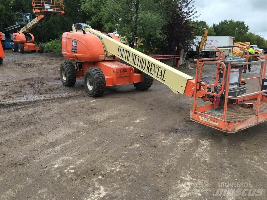 JLG 600S 견인식 전동이동 리프트