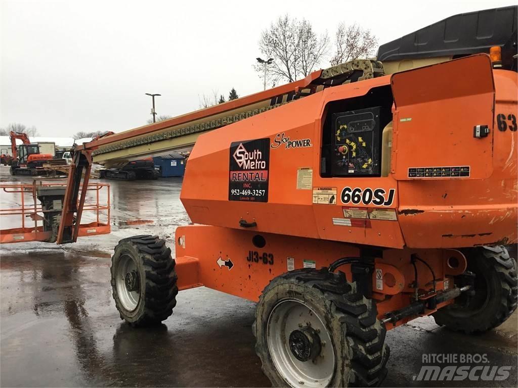 JLG 660SJ 견인식 전동이동 리프트