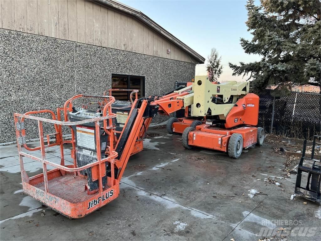 JLG E400AJPN 관절형 전동이동 리프트