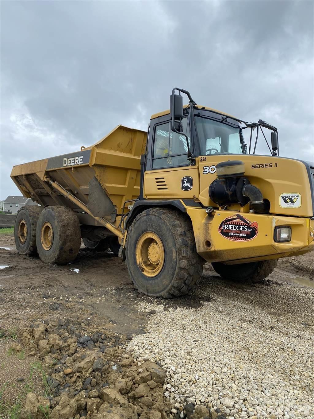 John Deere 300D 연결식 홀러