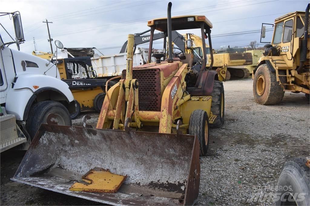 John Deere 310E 백호로더