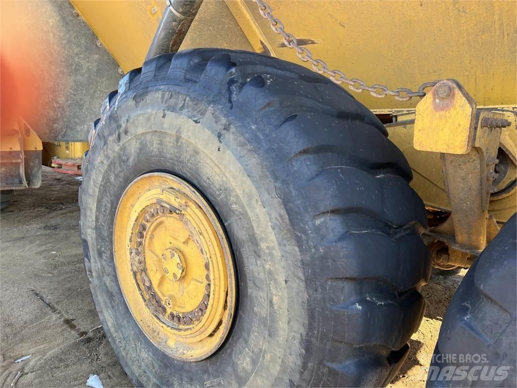 John Deere 460E 연결식 홀러
