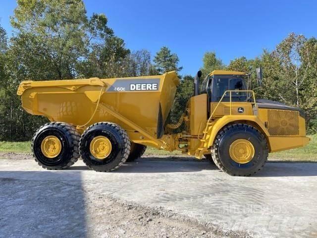 John Deere 460E 연결식 홀러