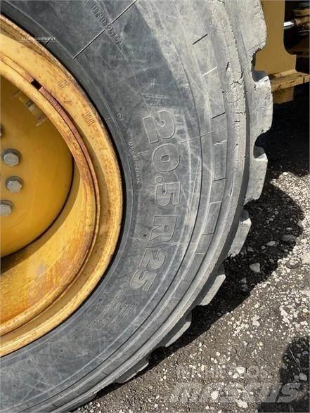 John Deere 544K  휠로우더