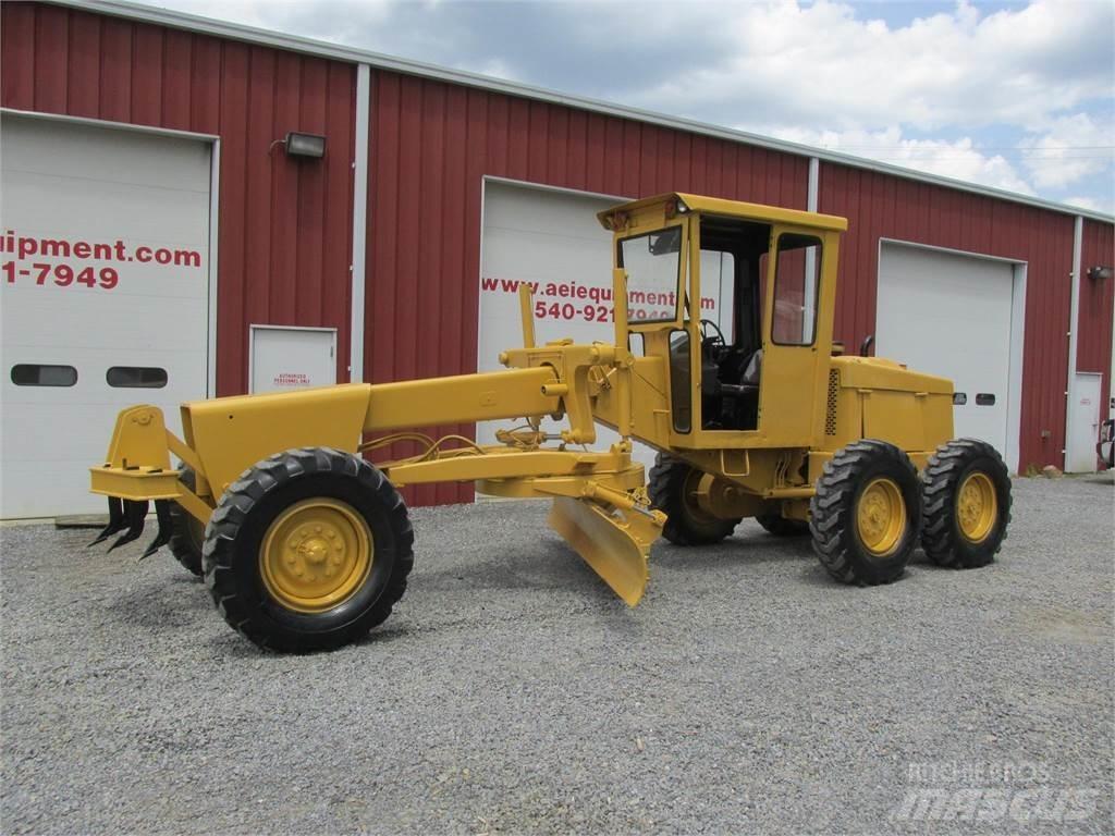 John Deere 570 그레이더
