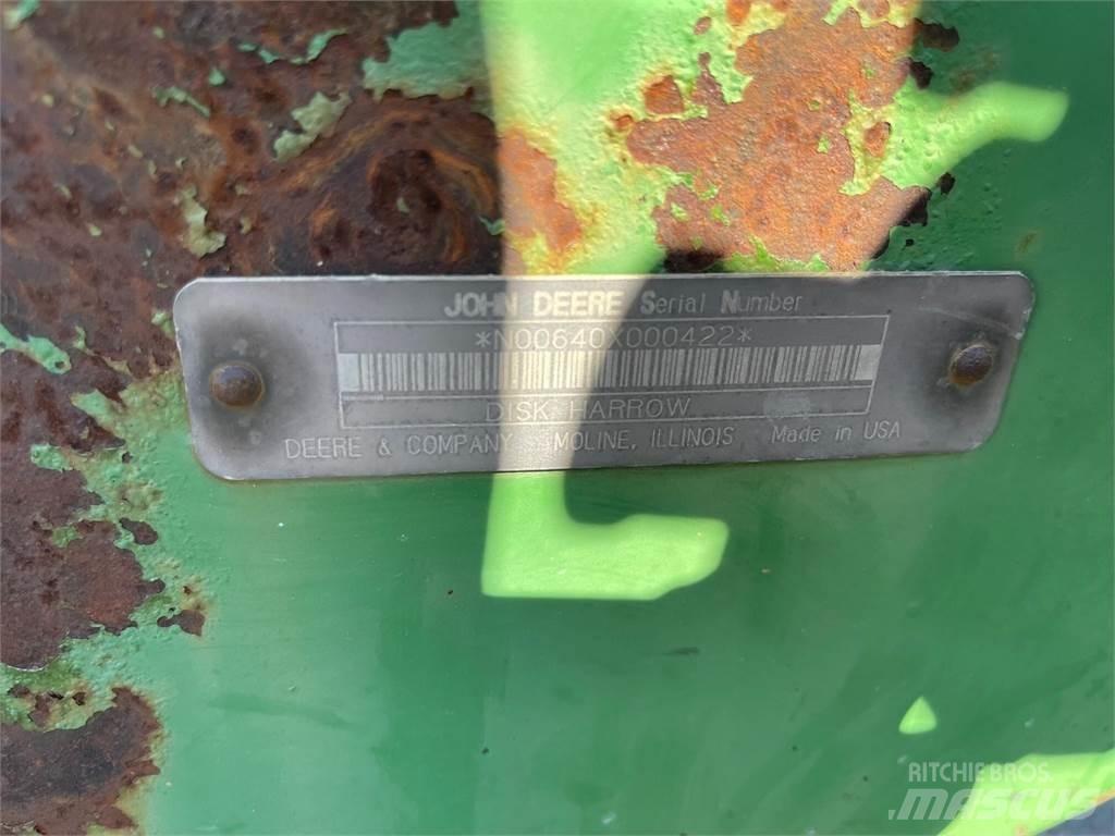 John Deere 640 디스크 하로우(쇄토기)
