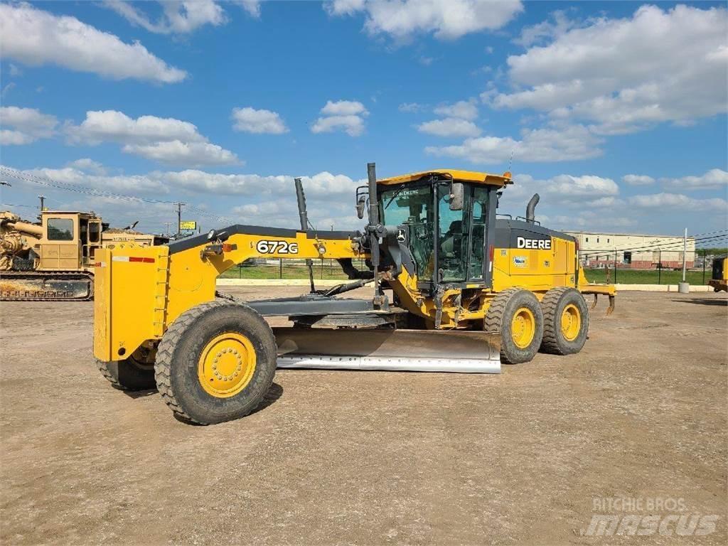 John Deere 672G 그레이더