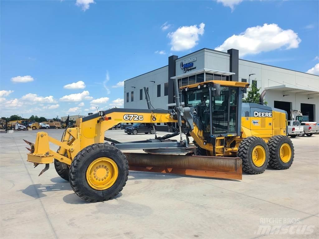 John Deere 672G 그레이더