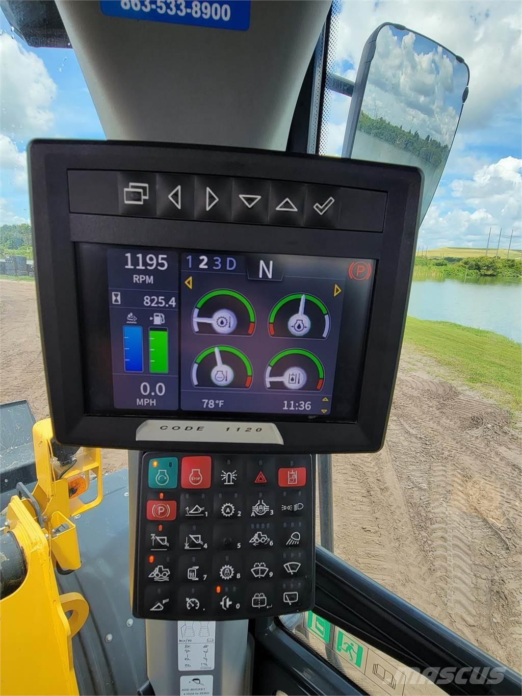 John Deere 744L  휠로우더