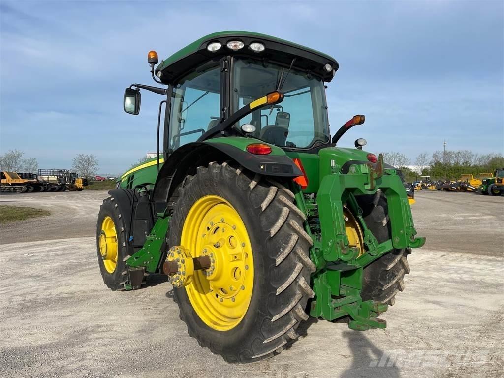 John Deere 8320R 트랙터