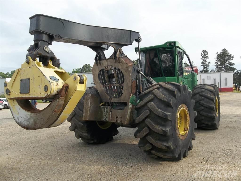 John Deere 848L 목재스키더