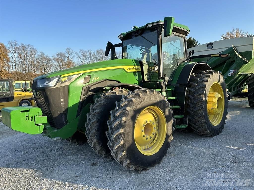 John Deere 8R 370 트랙터