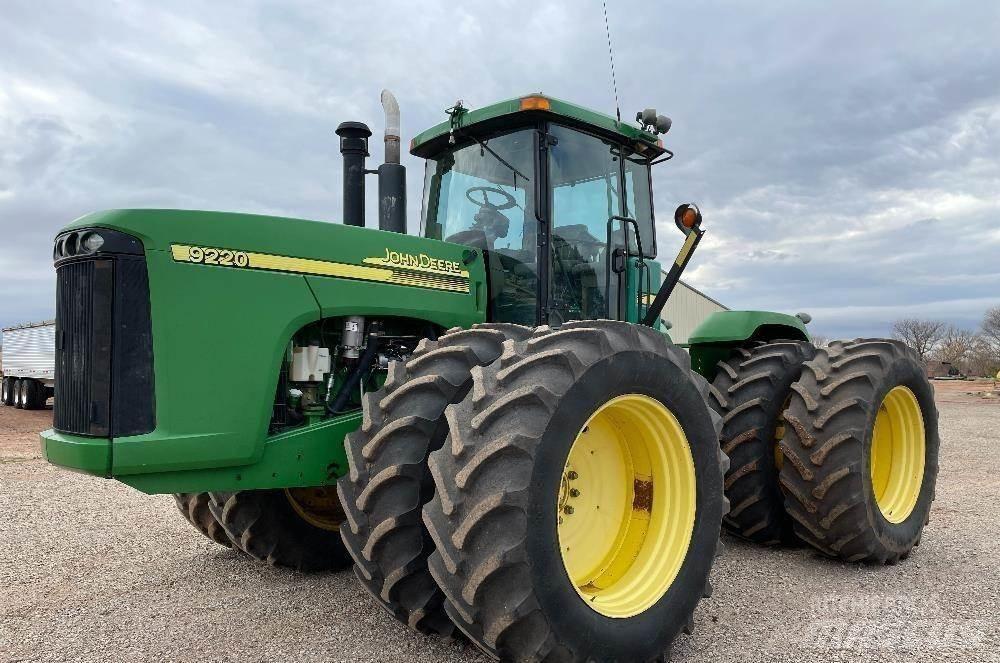 John Deere 9220 트랙터