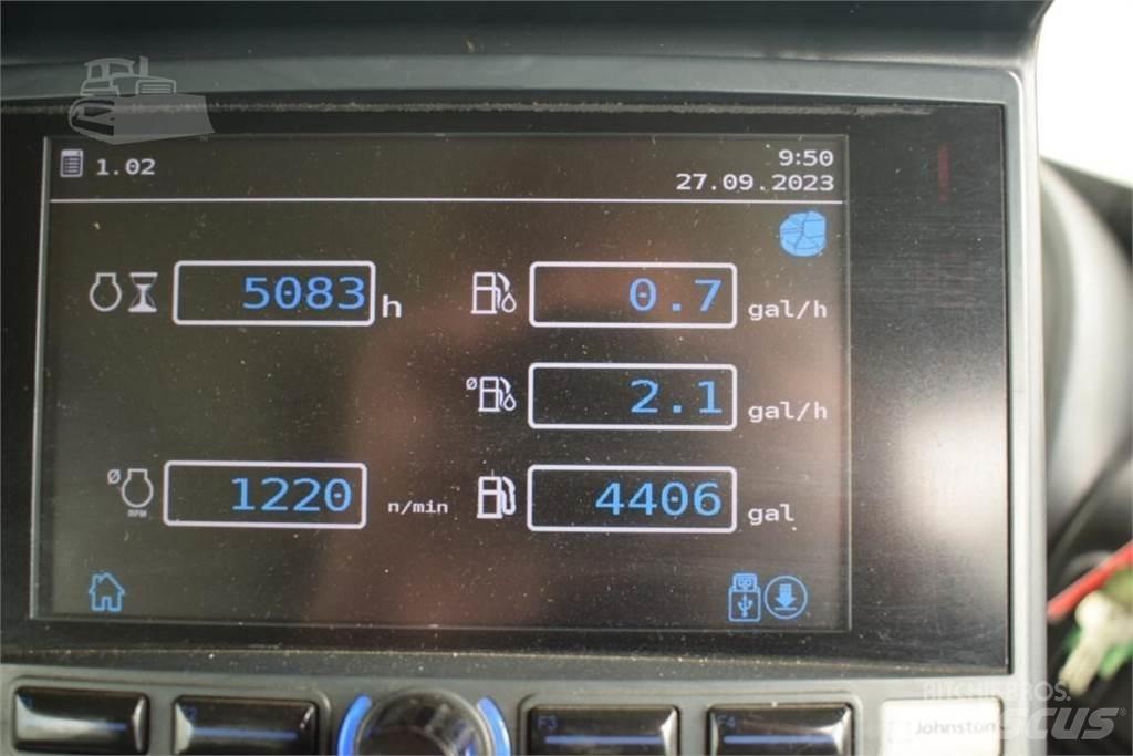 Johnston VT651 도로 청소차