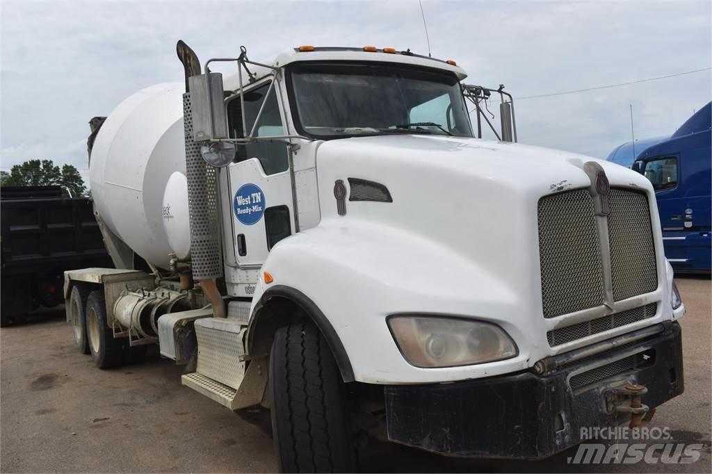 Kenworth T440 콘크리트 믹서트럭