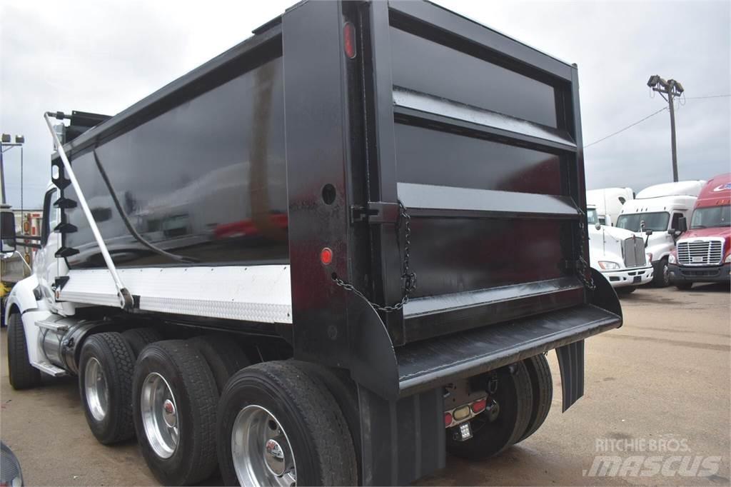 Kenworth T680 덤프 트럭