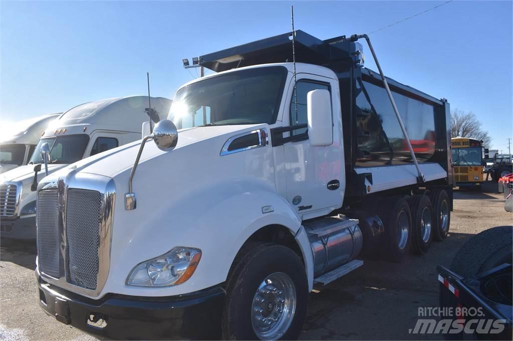 Kenworth T680 덤프 트럭