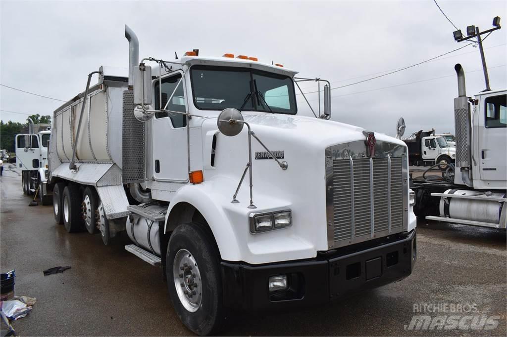 Kenworth T800 덤프 트럭