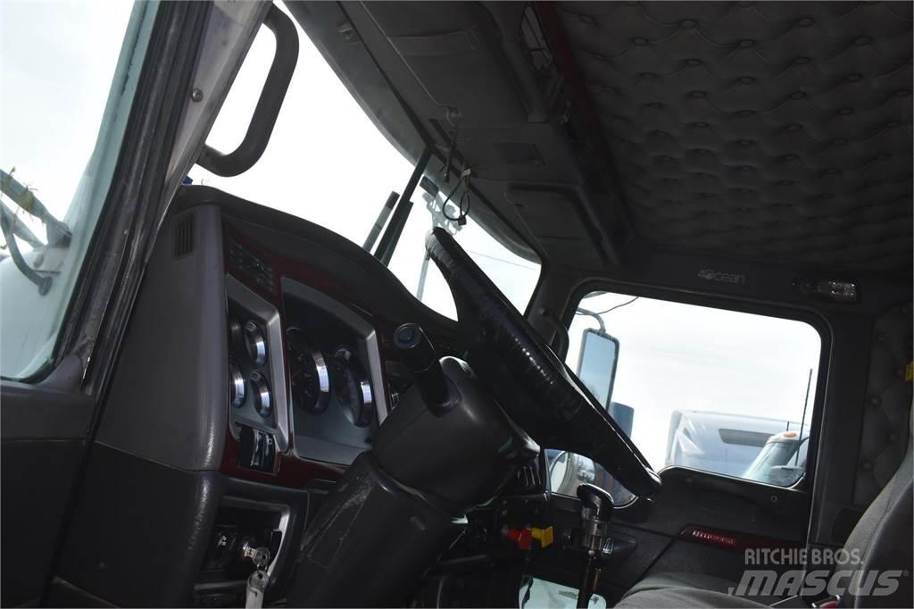 Kenworth T800 덤프 트럭