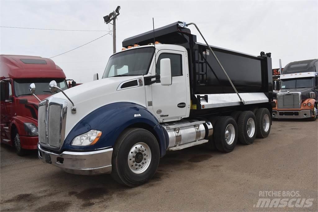 Kenworth T880 덤프 트럭