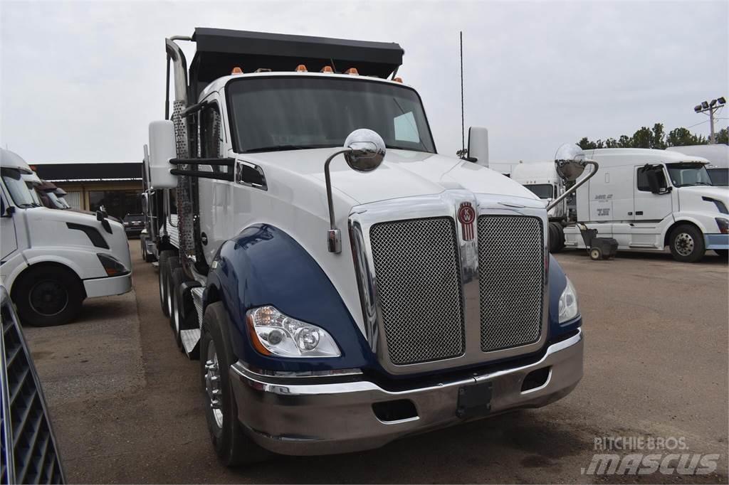 Kenworth T880 덤프 트럭