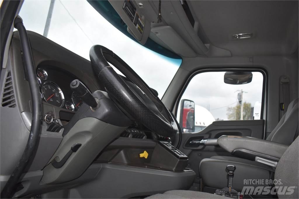 Kenworth T880 덤프 트럭