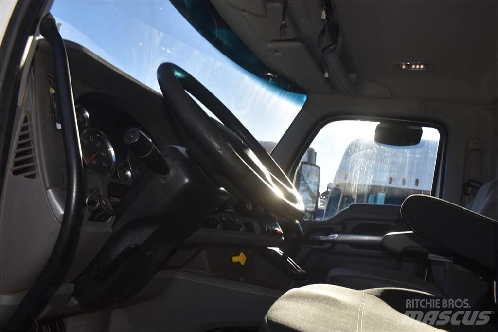 Kenworth T880 덤프 트럭