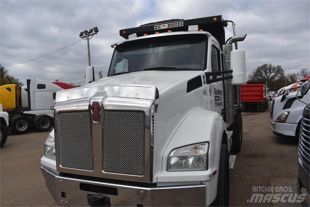 Kenworth T880 덤프 트럭