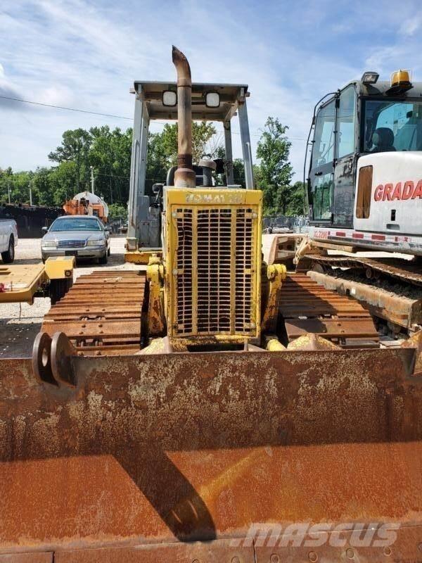 Komatsu D38P-1 LGP 크롤러 도저