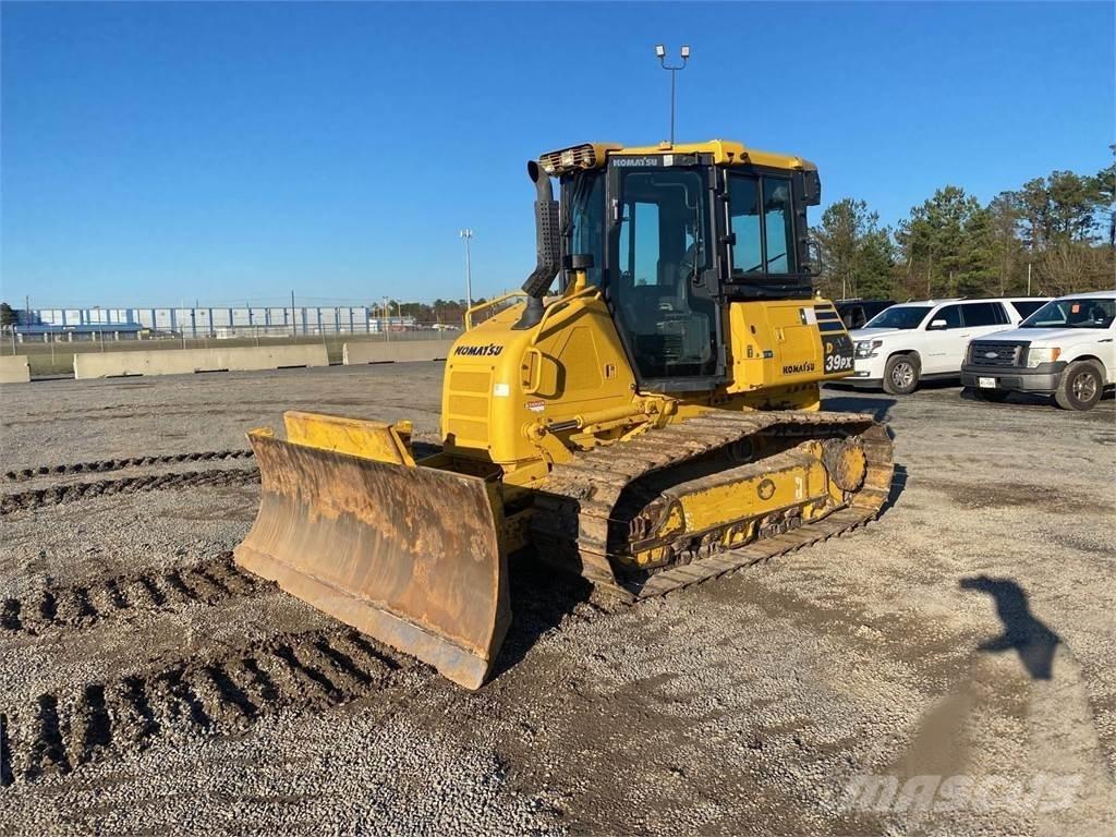 Komatsu D39PX-24 크롤러 도저