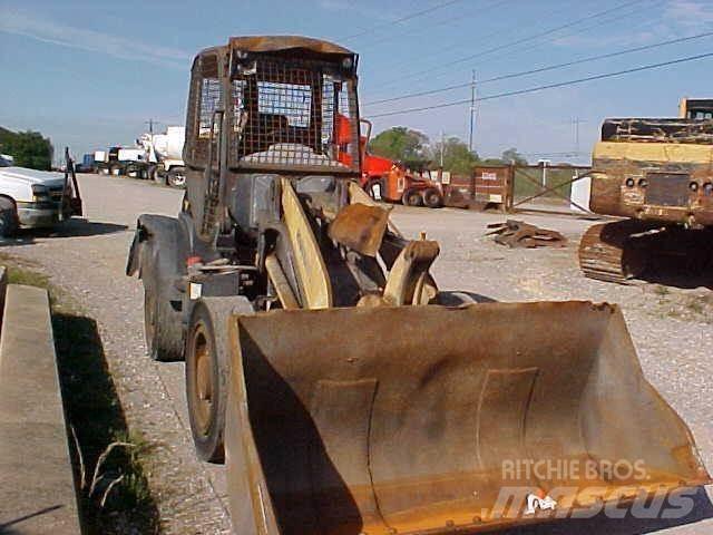 Komatsu WA100  휠로우더