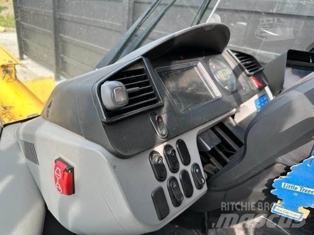 Komatsu WA200-8  휠로우더
