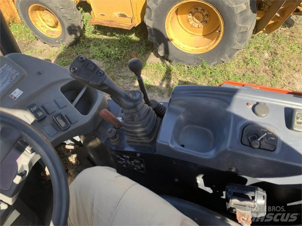 Kubota R530  휠로우더