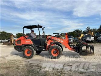 Kubota R530  휠로우더