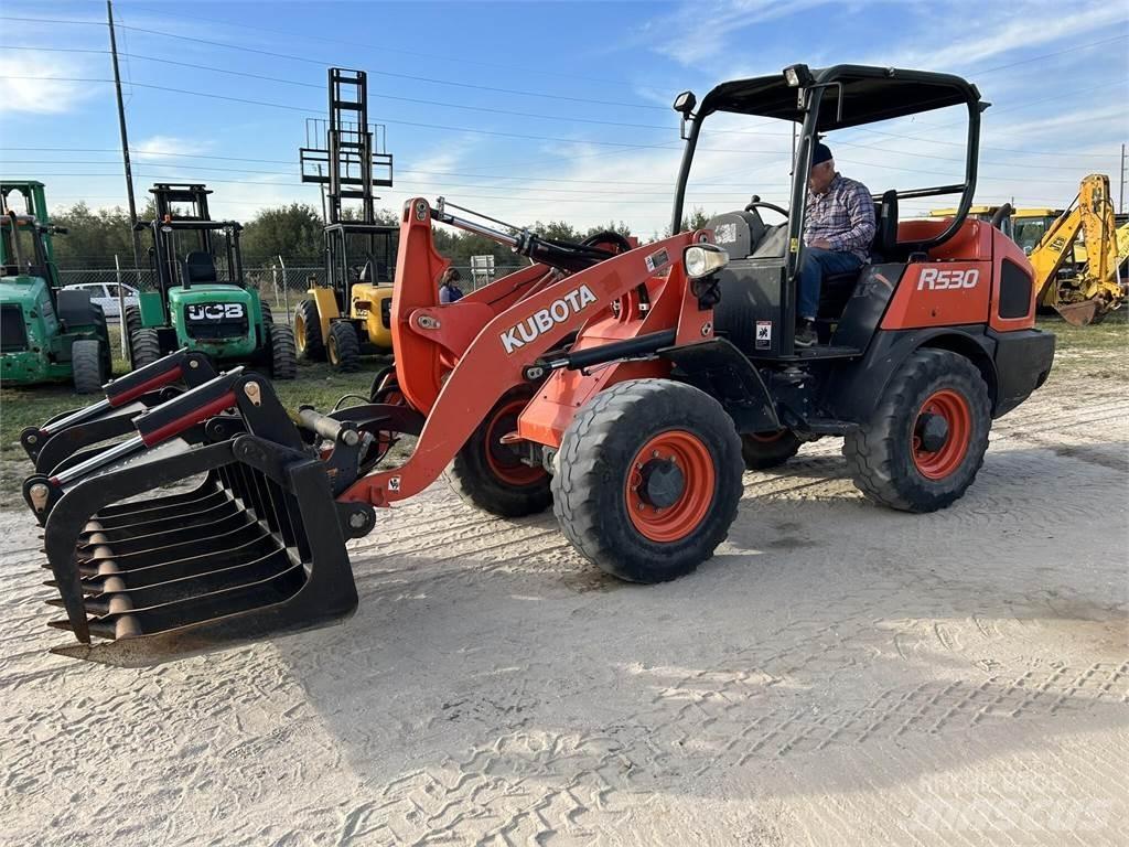 Kubota R530  휠로우더