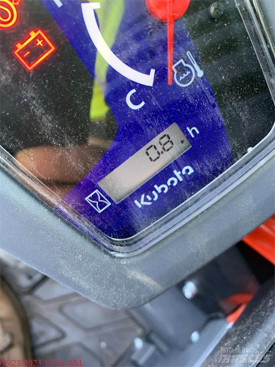 Kubota SSV75  스키드로더