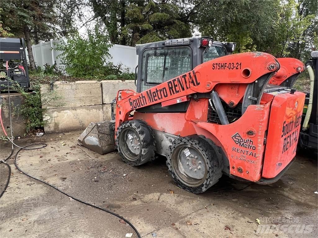 Kubota SSV75  스키드로더